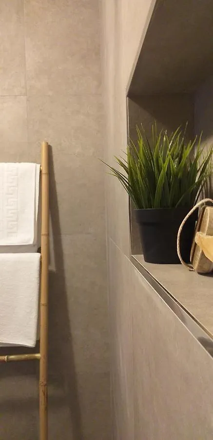 Zara Apartment Banjole 0*,  Croazia
